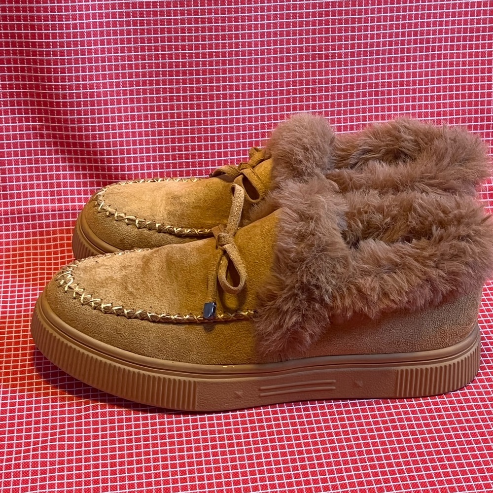 Women slippers